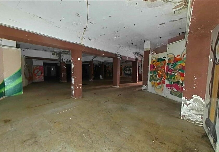 View Photo