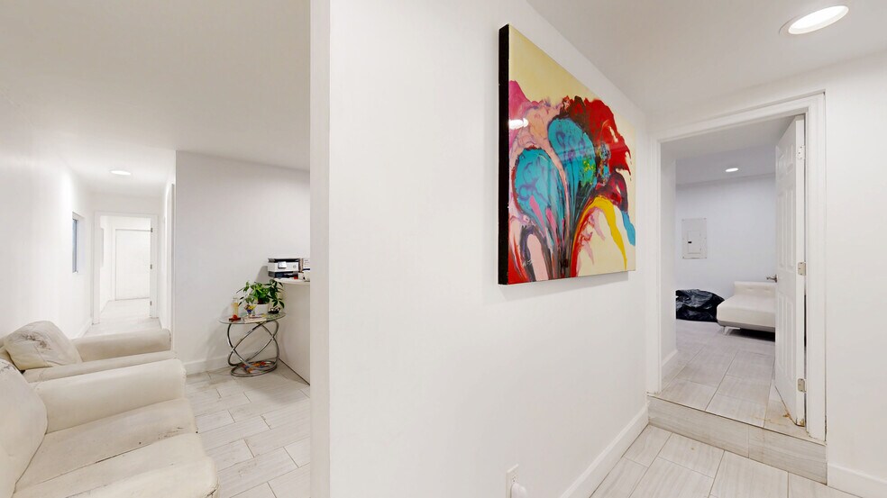 4305-4325 E 11th Ave, Hialeah, FL à vendre - Numérisation 3D Matterport – Image 3 sur 39