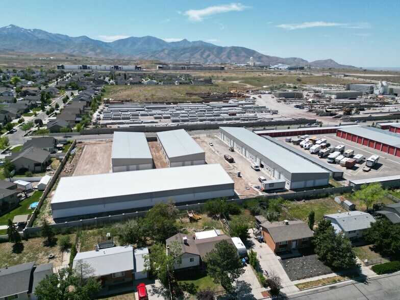 5653 6055 W, West Valley City, UT à louer - Photo de l’immeuble – Image 2 sur 11