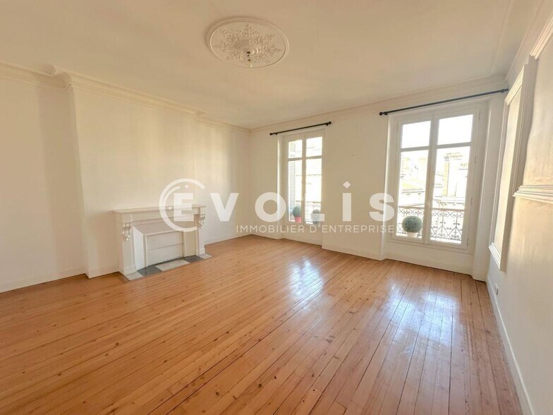 Bureau dans Bordeaux à louer - Photo de l’immeuble – Image 3 sur 5
