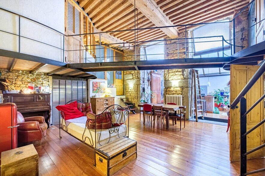 Bureau dans Lyon à vendre - Photo de l’immeuble – Image 2 sur 7