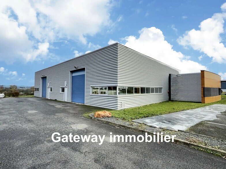 Industriel/Logistique dans Creuzier-le-Neuf à vendre - Photo de l’immeuble – Image 2 sur 11