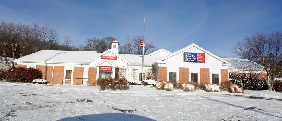 104 W Cork St, Kalamazoo, MI à vendre - Photo de l’immeuble – Image 2 sur 3