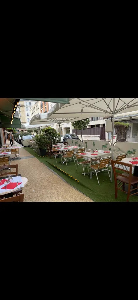 Local commercial dans Neuilly-sur-Seine à louer Photo de l’immeuble– Image 1 sur 7