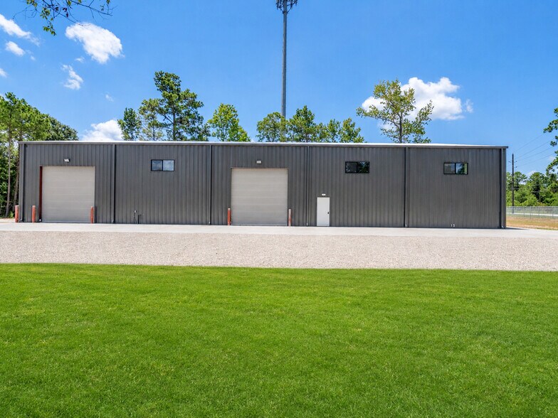 8382 Miller Rd, Magnolia, TX à vendre - Photo de l’immeuble – Image 2 sur 29