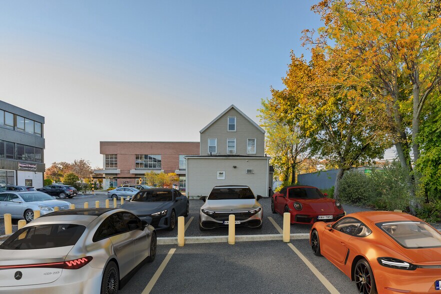 15 E Carl St, Hicksville, NY à vendre - Photo de l’immeuble – Image 3 sur 7