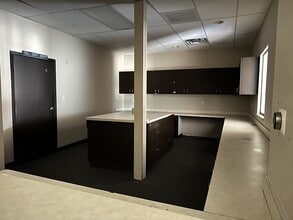 4002 Garth Rd, Baytown, TX à louer Photo intérieure– Image 2 sur 8