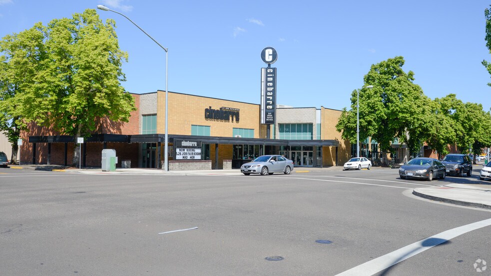501 Marion St NE, Salem, OR à vendre - Photo de l’immeuble – Image 1 sur 7