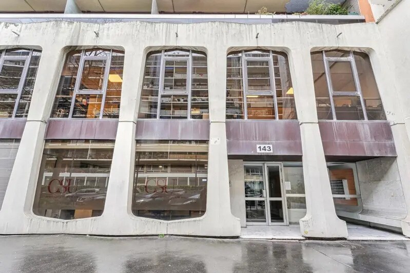 143 Rue De Saussure, Paris à louer - Photo de l’immeuble – Image 1 sur 15