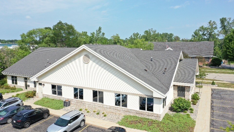 4169 Legacy Pky, Lansing, MI à vendre - Photo de l’immeuble – Image 2 sur 9