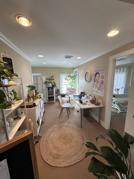 683 Main St, Norwell, MA à louer - Photo intérieure – Image 3 sur 35