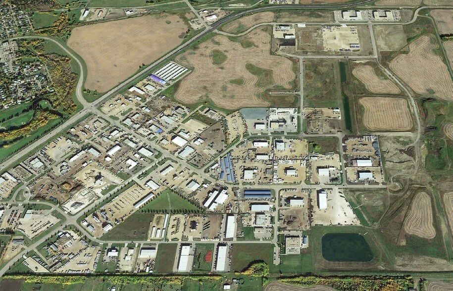 8301 113th St, Fort Saskatchewan, AB à vendre - Aérien – Image 2 sur 5