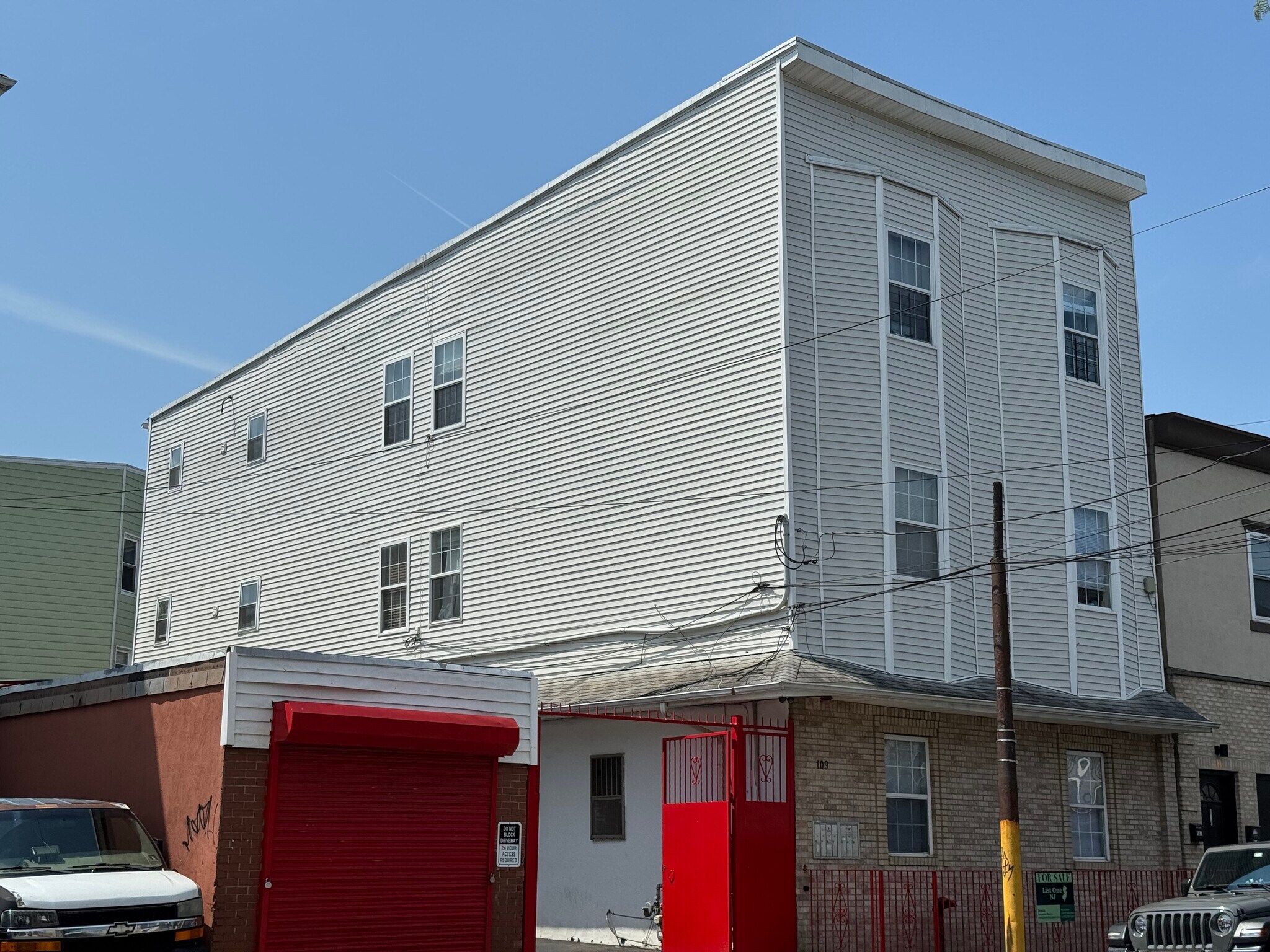 109-111 Fleming Ave, Newark, NJ à vendre Photo de l’immeuble– Image 1 sur 18