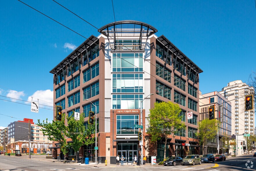 1100 NE 45th St, Seattle, WA à louer - Photo de l’immeuble – Image 3 sur 8