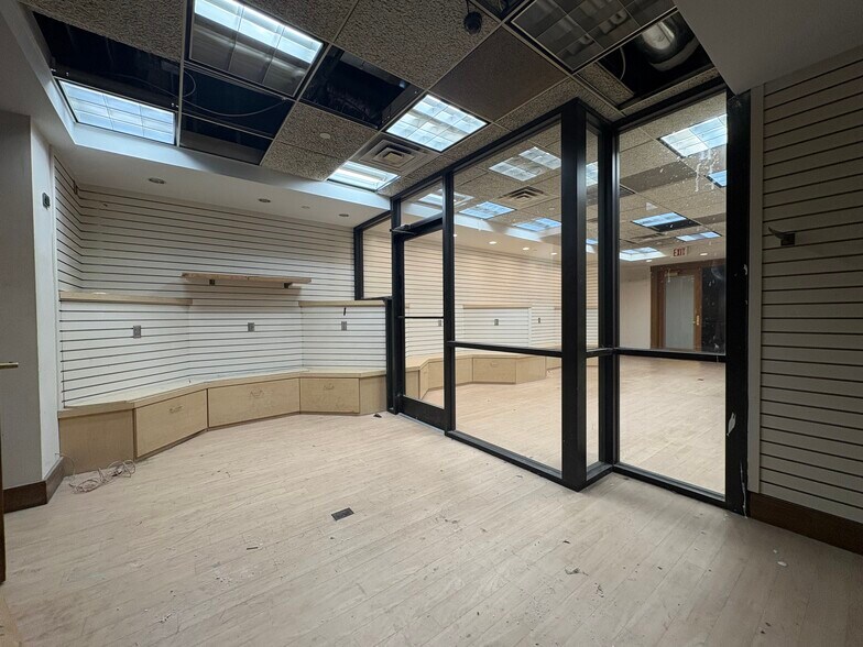 401 W High St, Lexington, KY à louer - Photo de l’immeuble – Image 3 sur 6