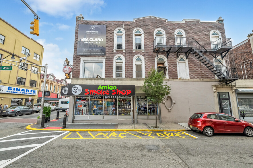 4419 Bergenline Ave, Union City, NJ à louer - Photo de l’immeuble – Image 3 sur 8