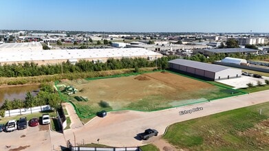 5001 Bishop Dr, Oklahoma City, OK à louer Aérien– Image 1 sur 1