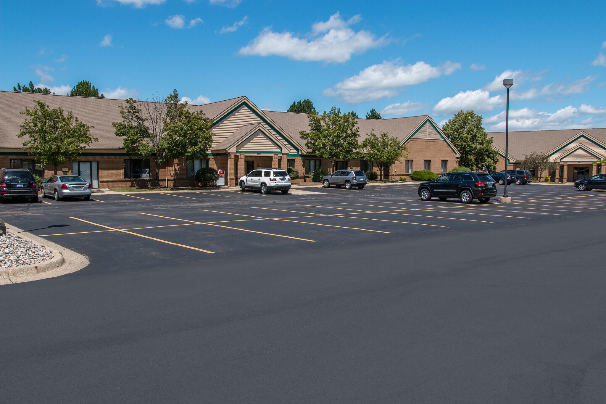 6500 Centurion Dr, Lansing, MI à louer Photo principale– Image 1 sur 2