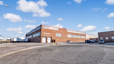 40 Inip Dr, Inwood, NY à louer Photo intérieure– Image 1 sur 3