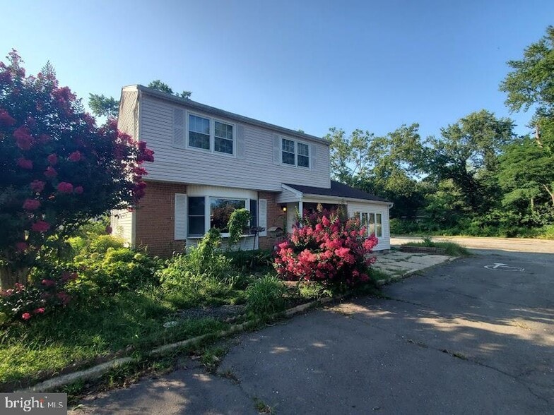 108 Juliustown Rd, Browns Mills, NJ à vendre - Photo de l’immeuble – Image 3 sur 18