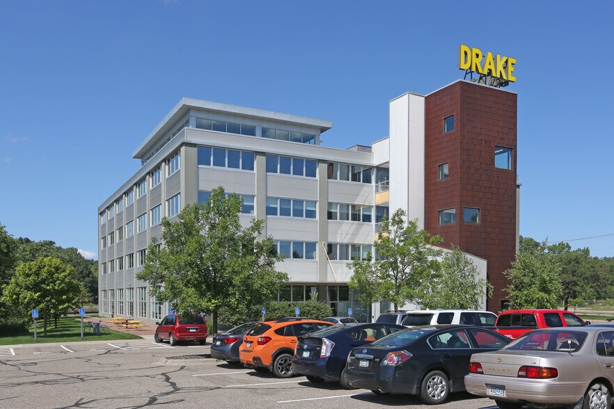 60 Plato Blvd E, Saint Paul, MN à louer - Photo principale – Image 1 sur 7