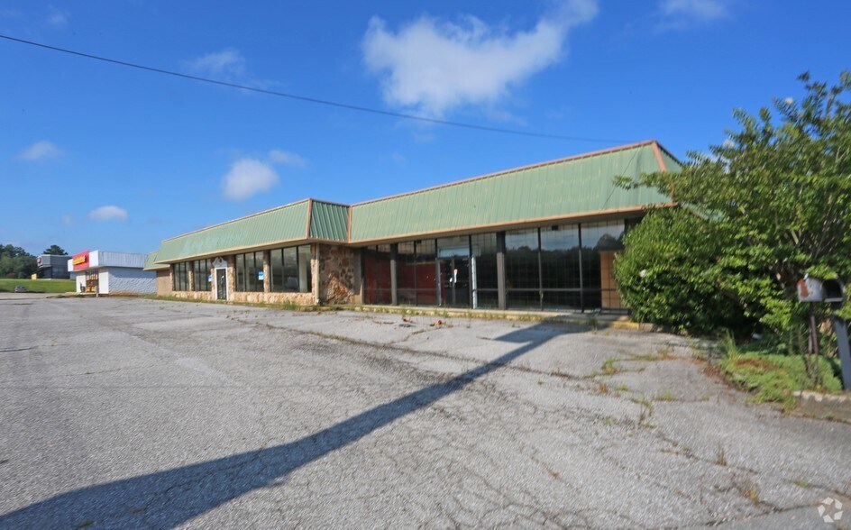 5422 McClellan Blvd, Anniston, AL à louer - Photo de l’immeuble – Image 3 sur 5