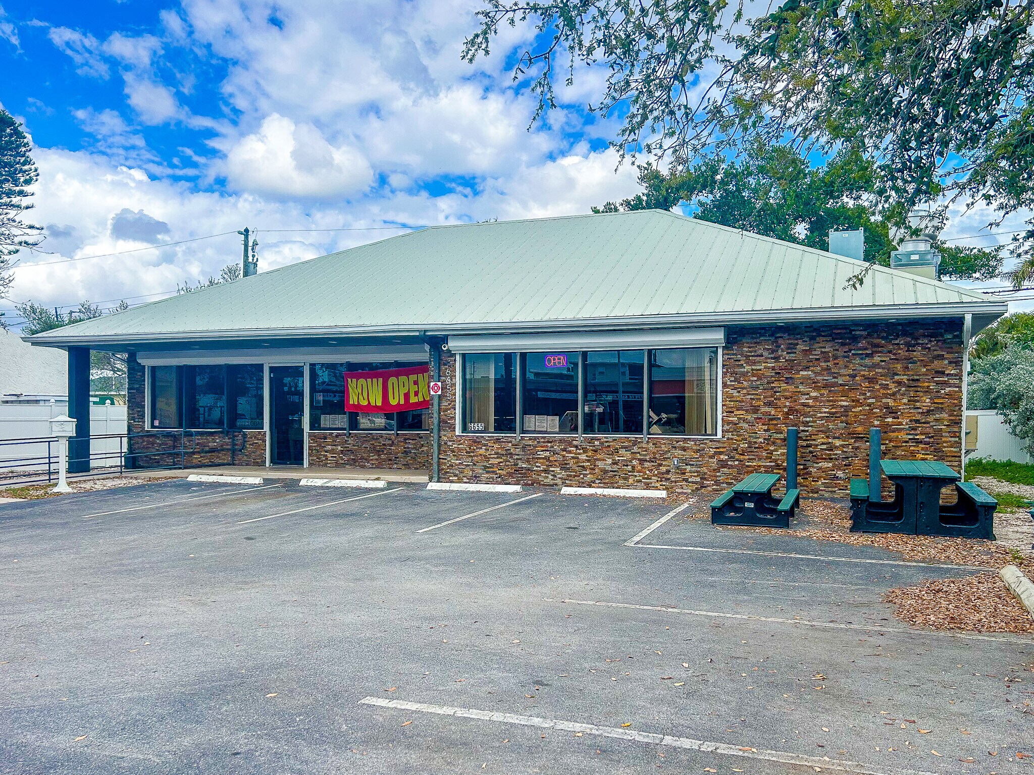 6655 Gulf Blvd, Saint Petersburg, FL à vendre Photo principale– Image 1 sur 12