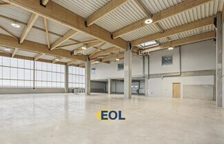 Plus de détails pour Local d'activités à louer