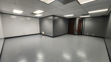 4545 Fuller Dr, Irving, TX à louer Photo intérieure– Image 1 sur 6