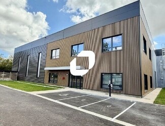 Plus de détails pour 7 Avenue Georges Politzer, Trappes - Local d’activités à vendre