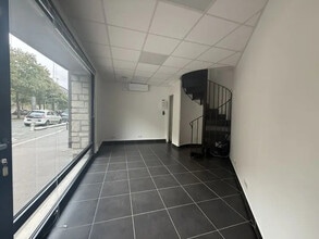 Local commercial dans Paris à louer Photo intérieure– Image 2 sur 7