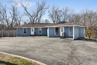 Plus de détails pour 205 Southbrook Pky, Kearney, MO - Local commercial à vendre