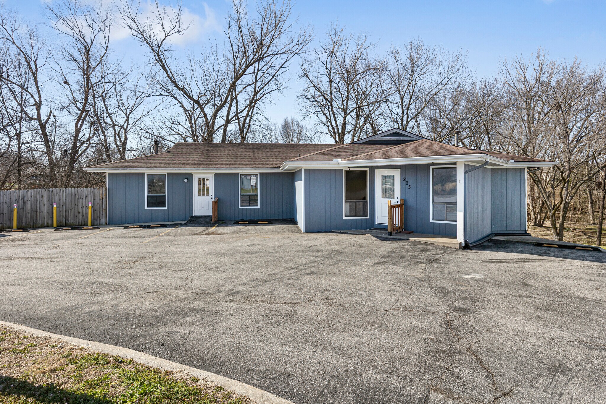 205 Southbrook Pky, Kearney, MO à vendre Photo principale– Image 1 sur 69