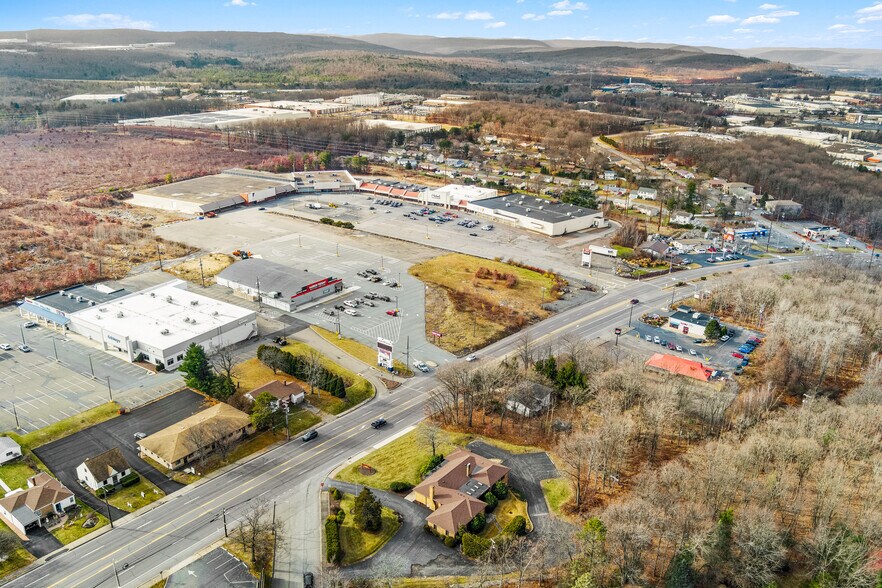 210-290 Susquehanna Blvd, West Hazleton, PA à vendre - Photo de l’immeuble – Image 3 sur 12