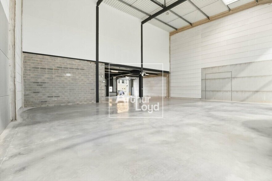 Local d’activités dans Wissous à louer - Photo intérieure – Image 3 sur 5