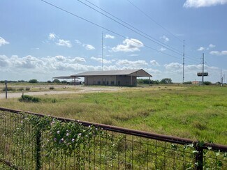 Plus de détails pour 94600 I-37, Pleasanton, TX - Industriel/Logistique à louer