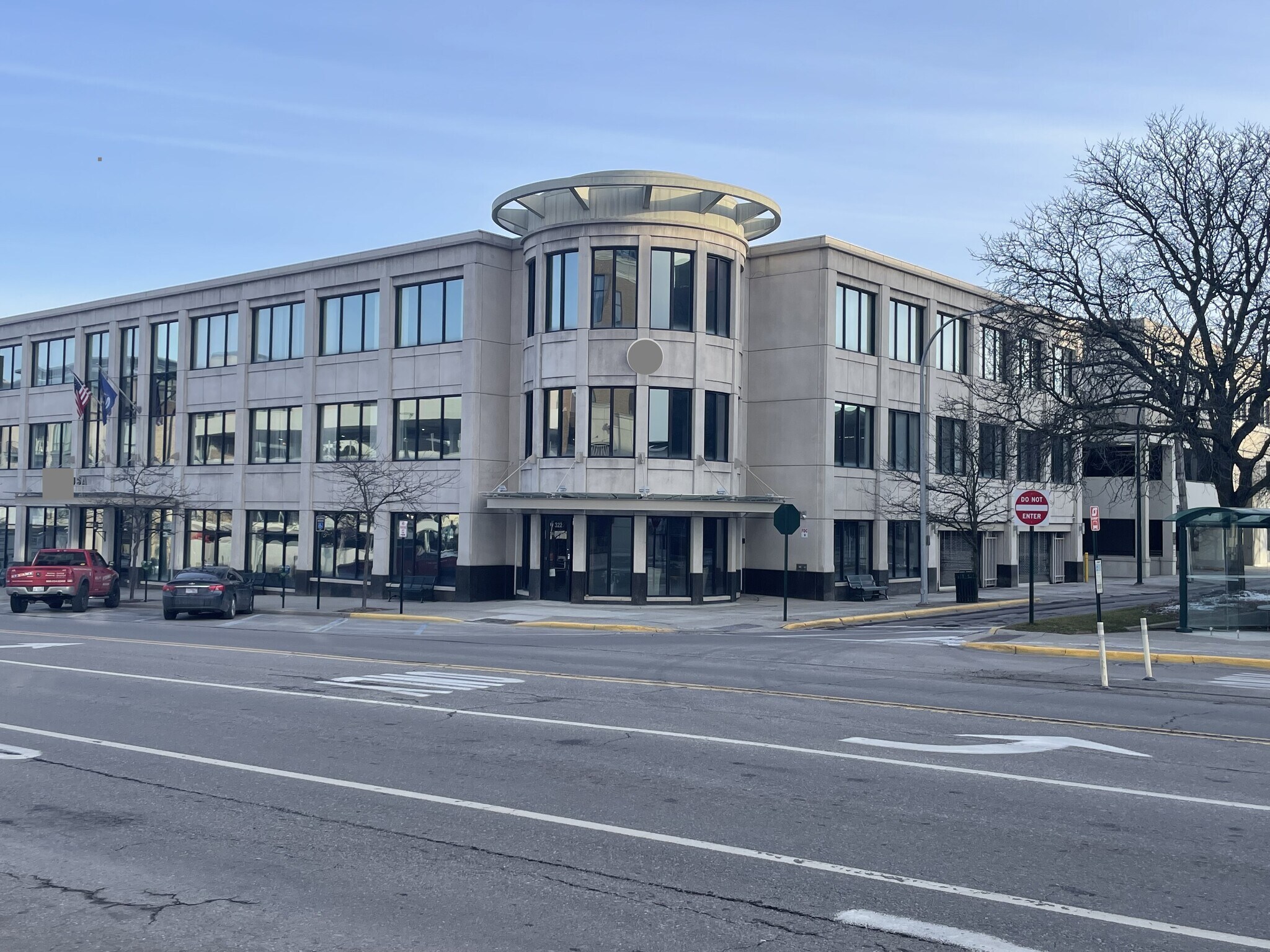 322 N Old Woodward Ave, Birmingham, MI à louer Photo principale– Image 1 sur 5