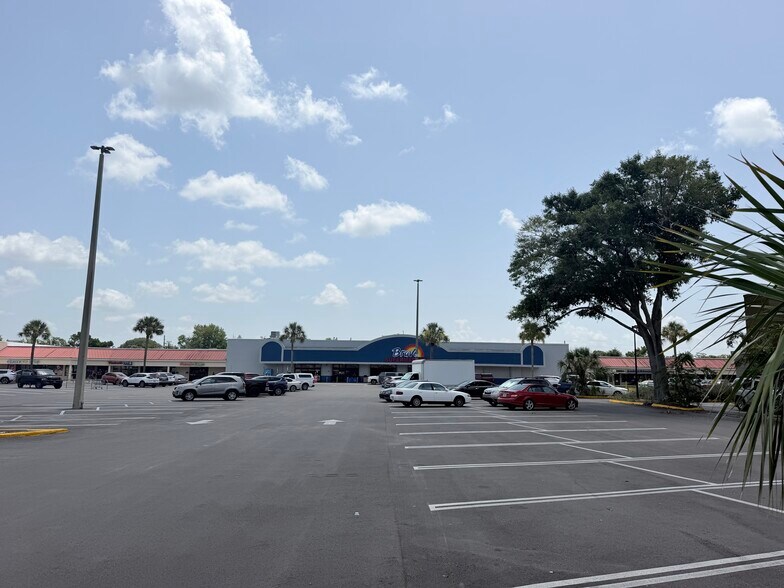 2439 Enterprise Rd, Orange City, FL à vendre - Photo de l’immeuble – Image 3 sur 12