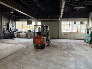 18 NE 7th Ave, Portland, OR à louer Photo intérieure– Image 1 sur 2