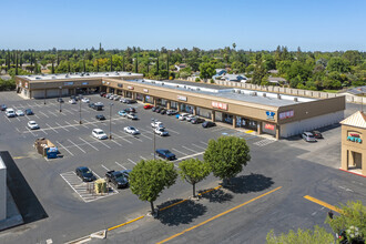 5125-5179 N Blackstone Ave, Fresno, CA - VUE AÉRIENNE  vue de carte