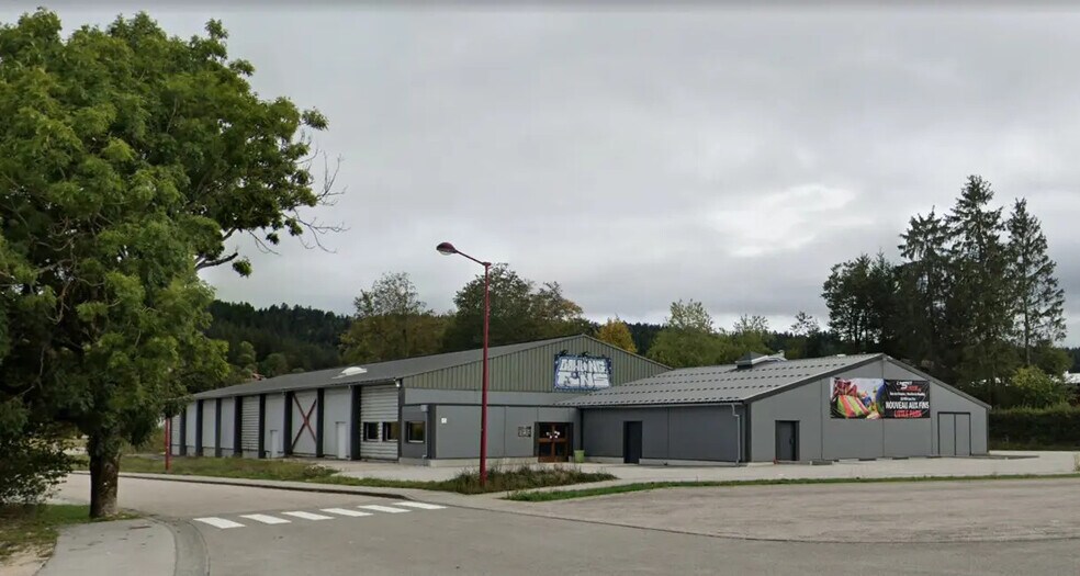 Local d'activités dans Morteau à vendre - Photo de l’immeuble – Image 1 sur 1