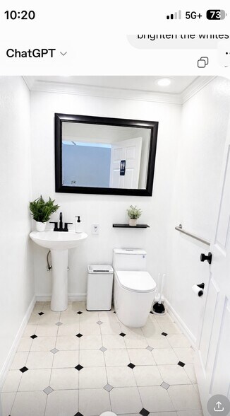 263 Hatch Ln, Burlingame, CA à louer - Photo intérieure – Image 3 sur 10