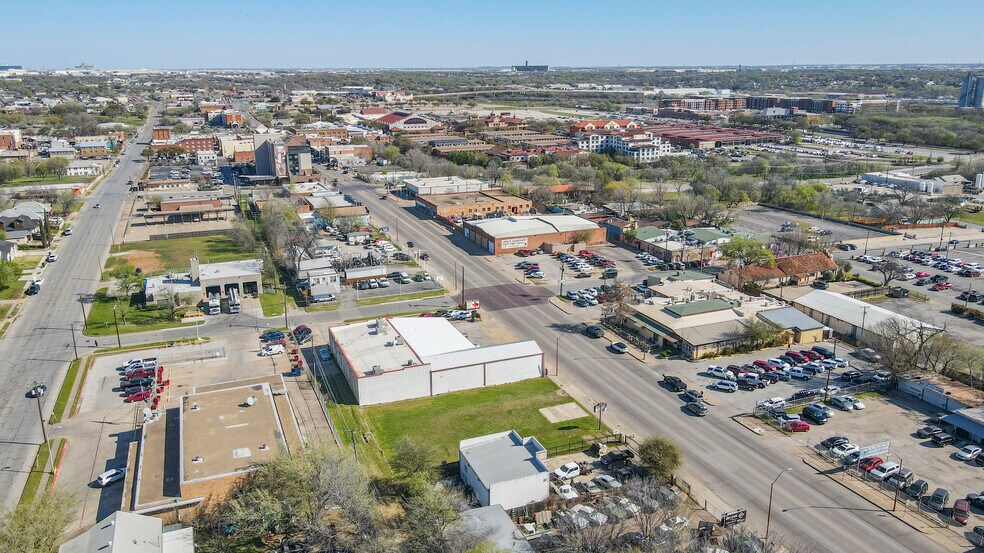 2119 Main St, Fort Worth, TX à vendre - Photo de l’immeuble – Image 3 sur 4