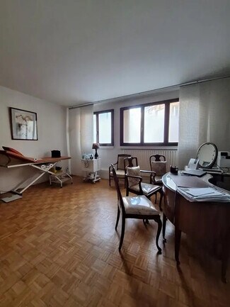 Plus de détails pour Bureau à vendre