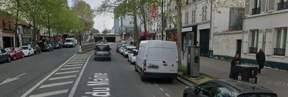 Local commercial dans Paris à louer - Photo de l’immeuble – Image 2 sur 2