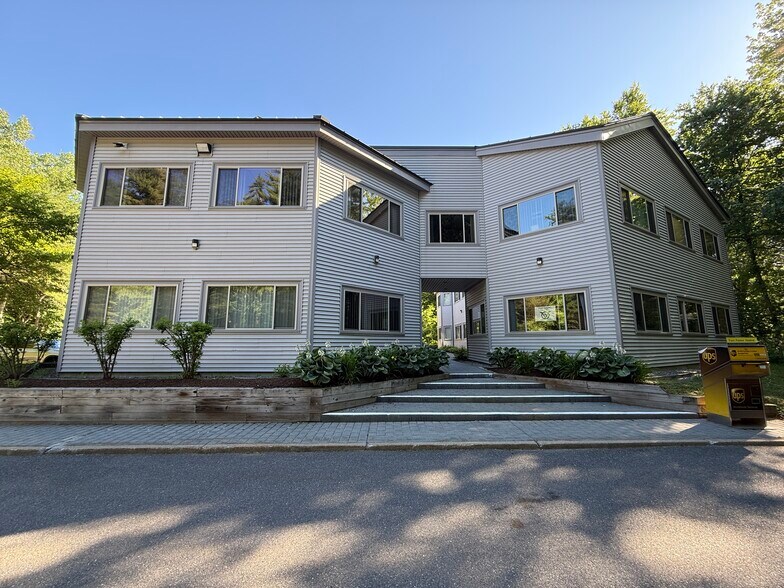 1740 Massachusetts Ave, Boxborough, MA à louer - Photo de l’immeuble – Image 2 sur 5