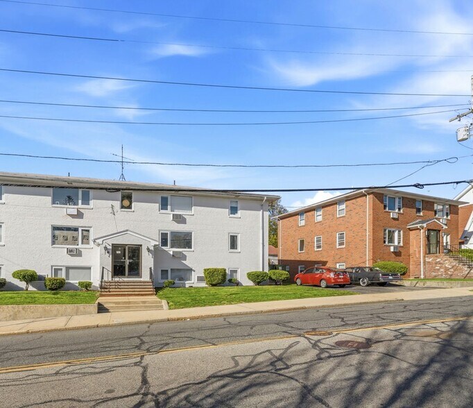 777-787 Admiral St, Providence, RI à vendre - Photo de l’immeuble – Image 2 sur 17