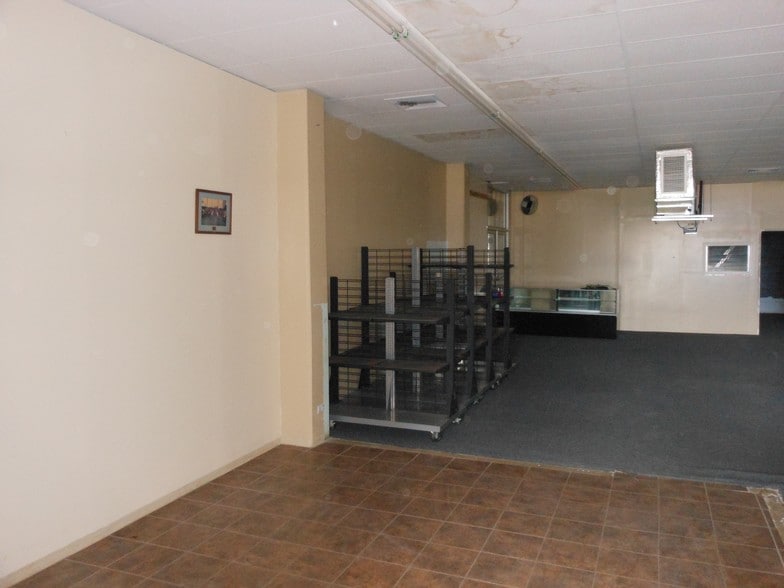 85-906-85-910 Farrington Hwy, Waianae, HI à louer - Photo intérieure – Image 2 sur 2