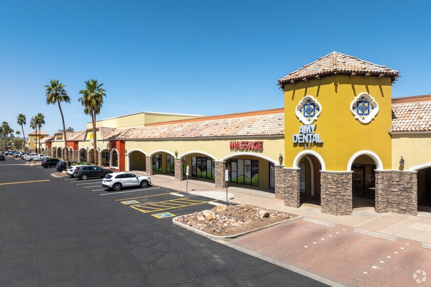 2041-2091 N Arizona Ave, Chandler, AZ à louer - Photo de l’immeuble – Image 3 sur 9