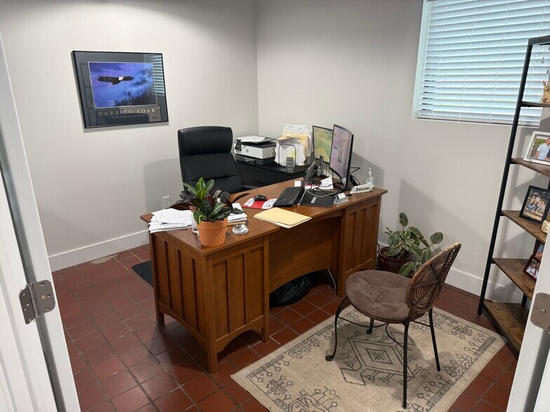 924 N Tennessee St, Cartersville, GA à louer - Photo de l’immeuble – Image 3 sur 12